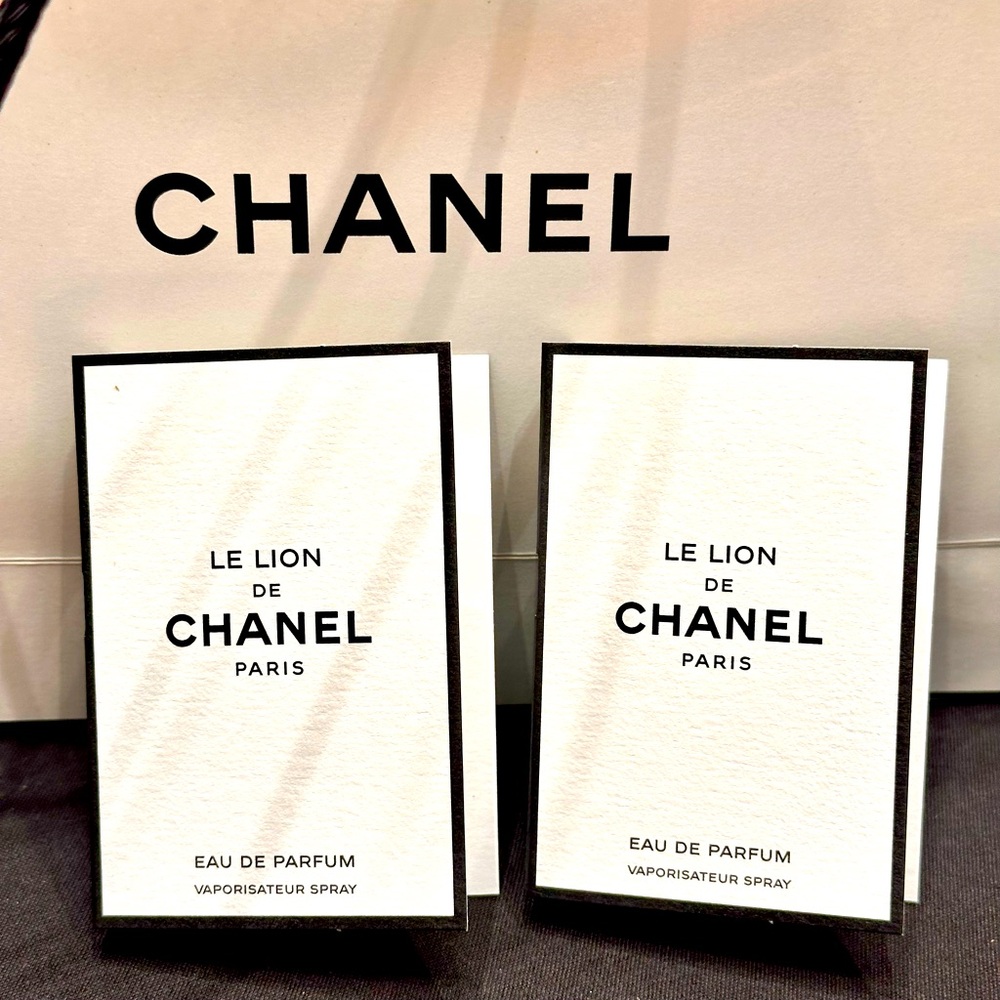 Chanel Les exclusifs Le Lion de chanel unisex two perfume samples